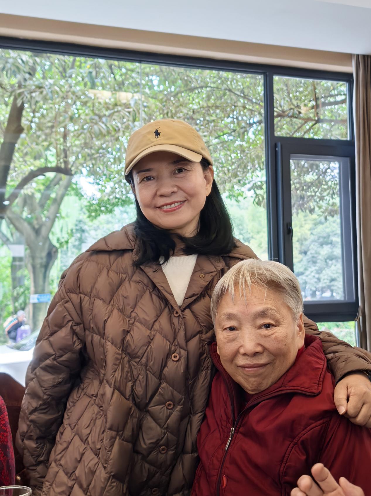 253c2ed18df4a8639d7ba3043947bb0