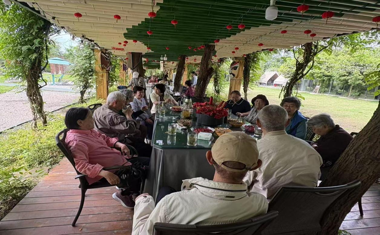 9da83966c6dd44190e98889bde405a47