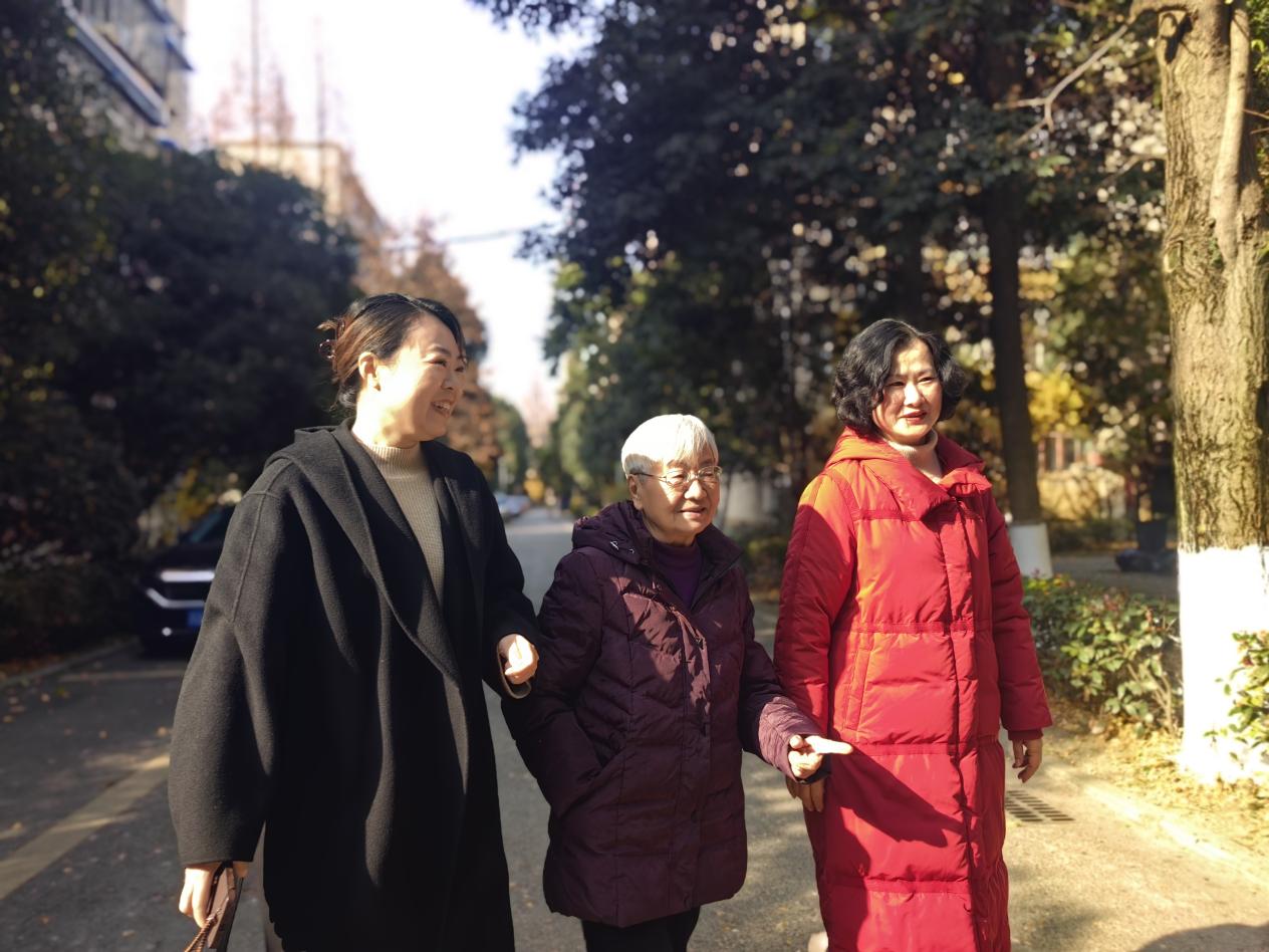 40dff497b51c4ce841e4fb4b5698295